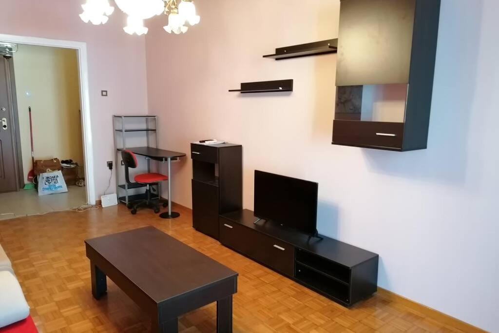 Debby'S Central Apartment Kavala Exteriör bild