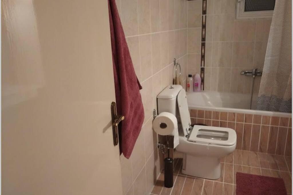 Debby'S Central Apartment Kavala Exteriör bild