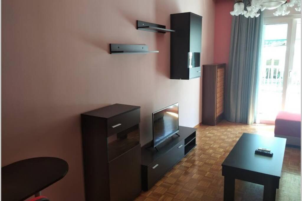 Debby'S Central Apartment Kavala Exteriör bild