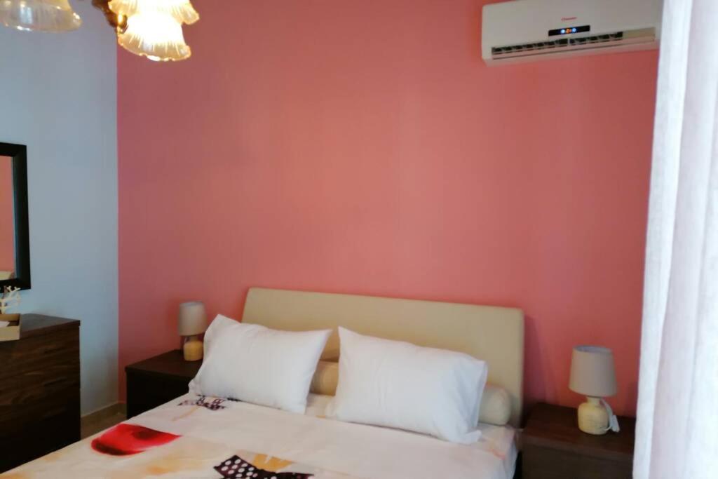 Debby'S Central Apartment Kavala Exteriör bild