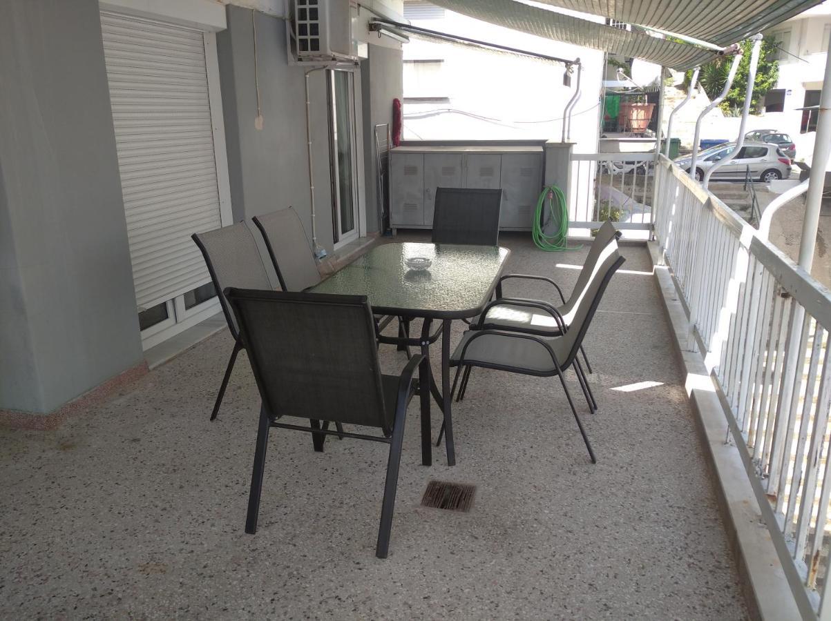 Debby'S Central Apartment Kavala Exteriör bild