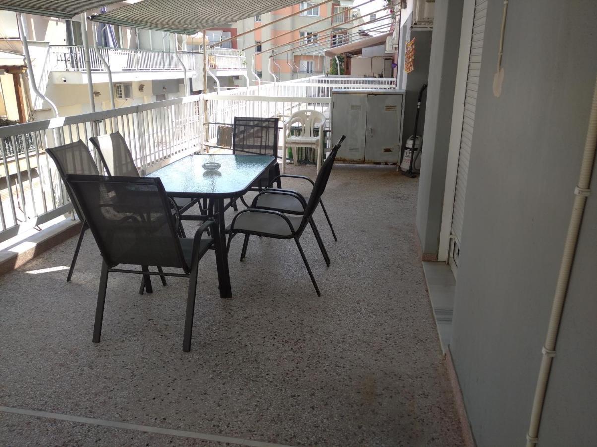 Debby'S Central Apartment Kavala Exteriör bild